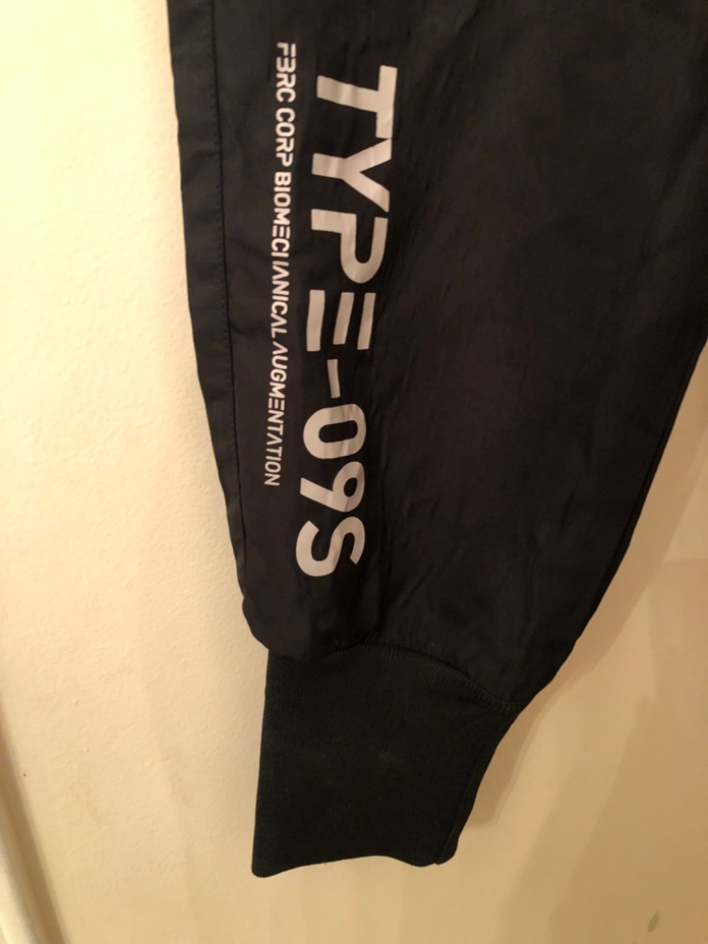 Fabric of the Universe CG-Type 09S Black Cargo Pants Techwear Joggers - Picture 8 of 15